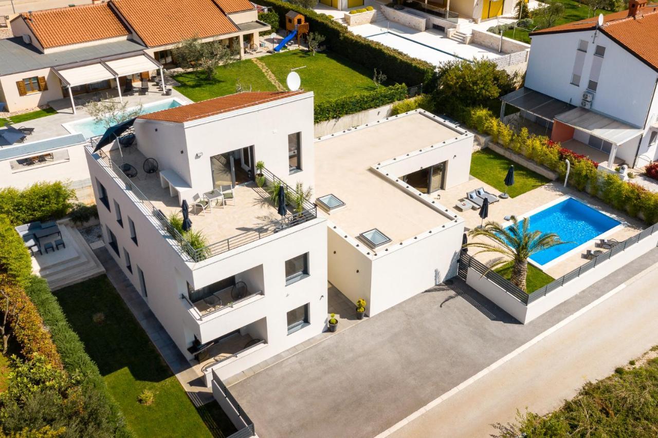 Belvedere Holidays Novigrad  Bagian luar foto