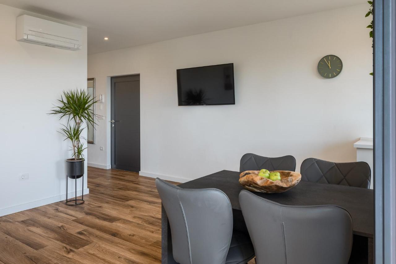 Belvedere Holidays Novigrad  Bagian luar foto