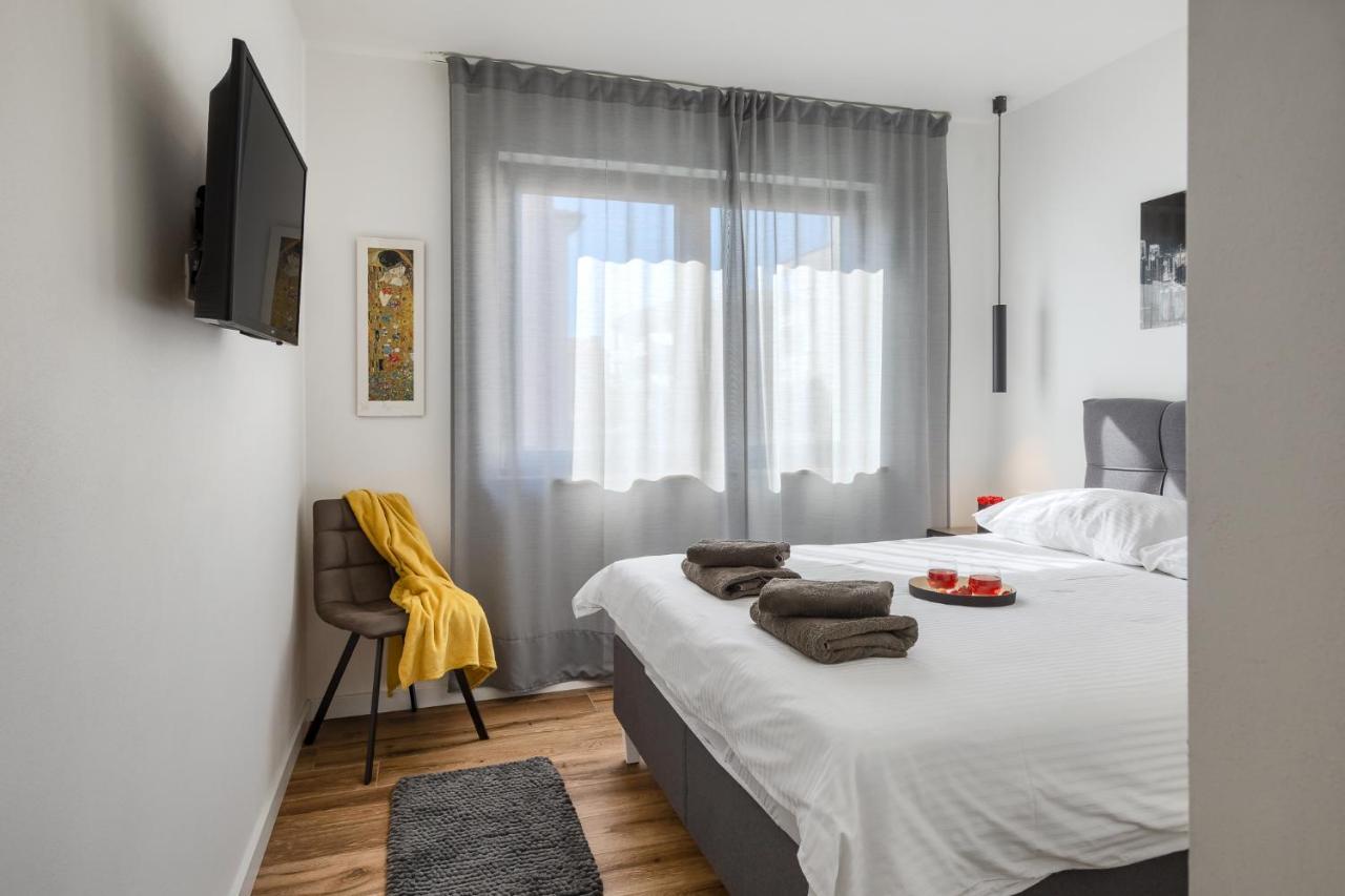 Belvedere Holidays Novigrad  Bagian luar foto
